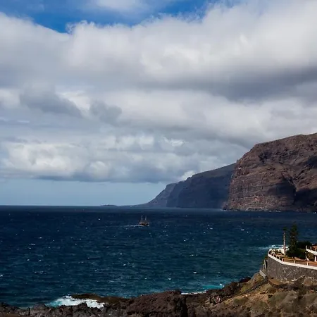 Balcon Gigantes 4b Puerto de Santiago (Tenerife)